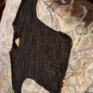 Free 2 Luv black/white striped quarter sleeve
